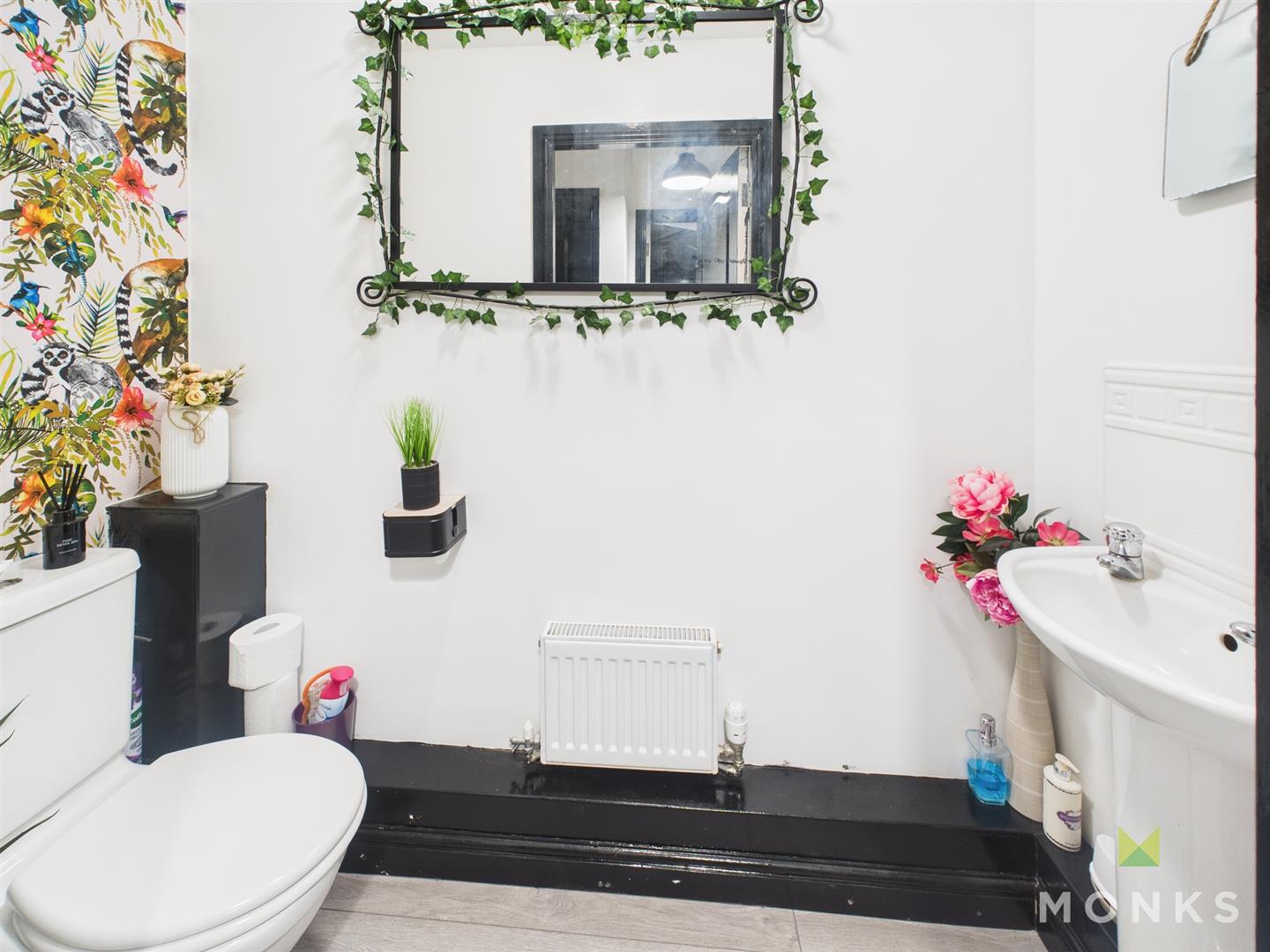 60 The Chestnuts, Shrewsbury, SY5 6JH For Sale